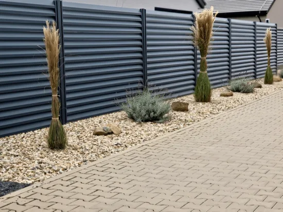 how much does a 6-foot privacy fence cost per foot