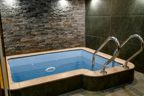 Hydrotherapy for Modern Wellness
